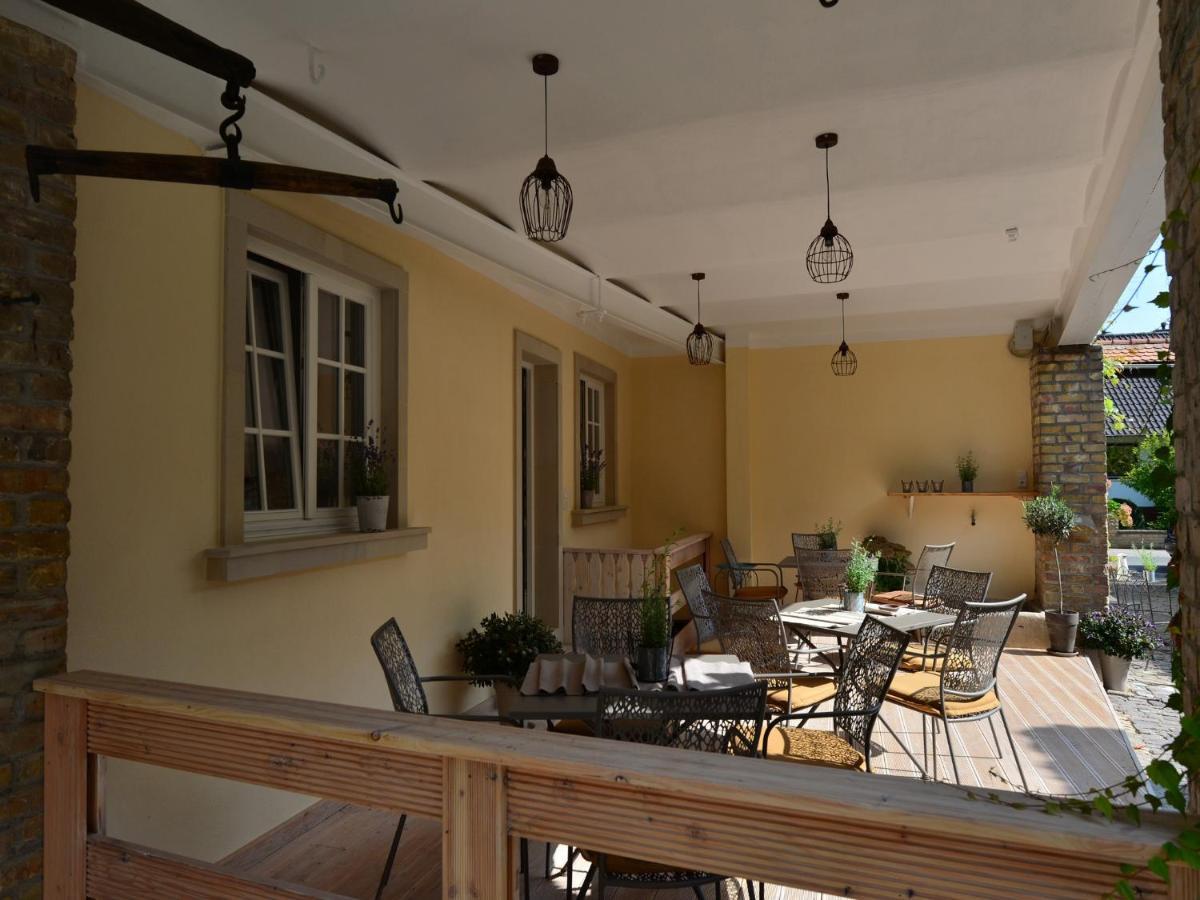 Gaestehaus & Weingut Gehrig Weisenheim am Sand Extérieur photo